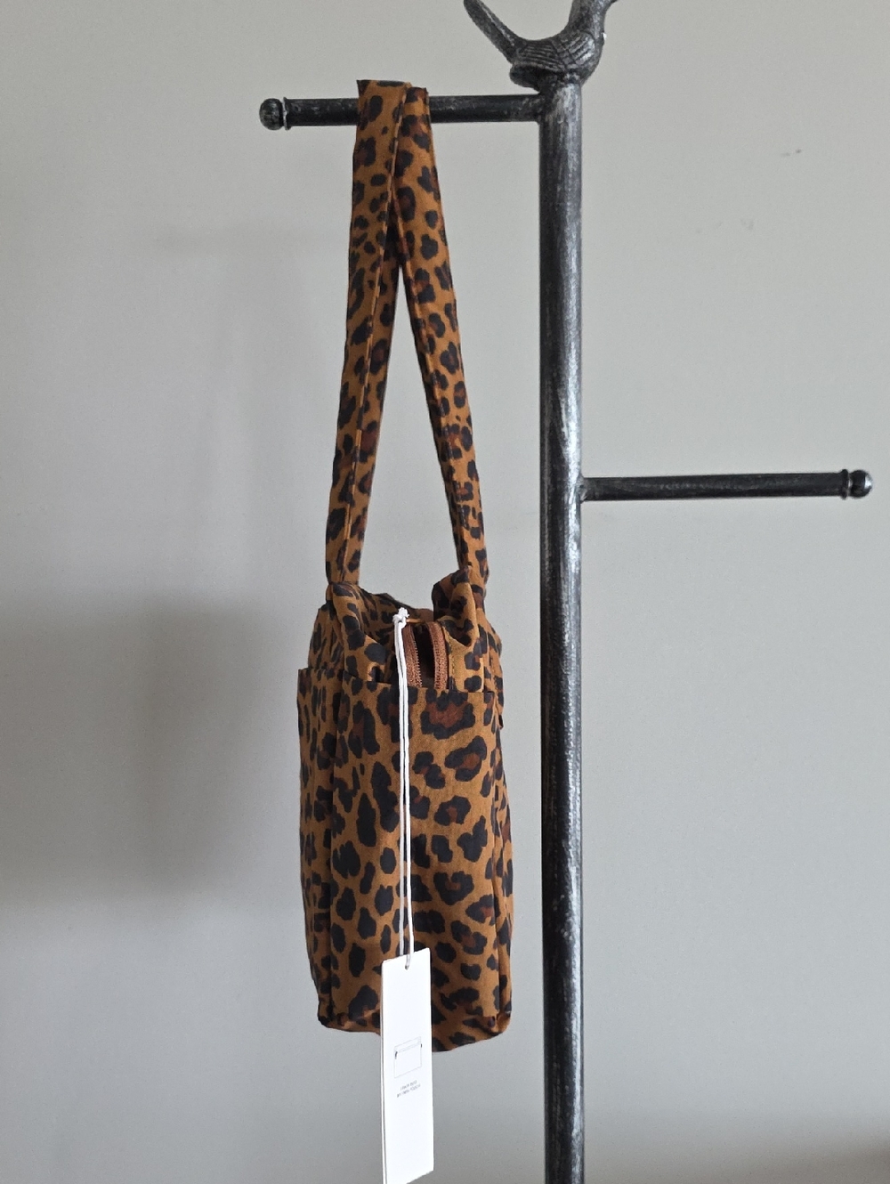 NWT Baggu Everyday Cloud Bag In Leopard - Picture 4 of 8